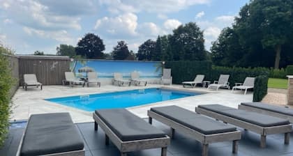 Chic Family Villa w/ Pool