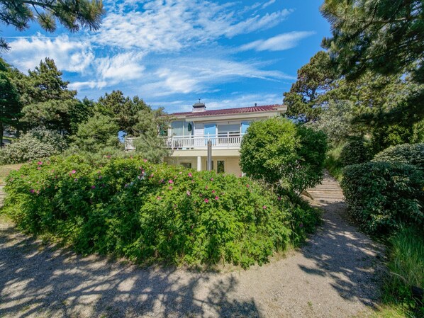 Villa | Exterior