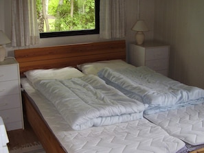 2 bedrooms