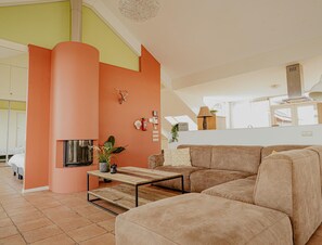 Living room - Penthouse With Lake Views (Uitgeest)