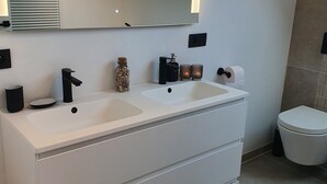 Unclassified image, 4 of 17, button - Beautiful Holiday Home in Ronse With Fenced Garden, Terrace (Ronse)