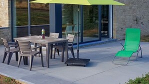 Balcony - Countryside Holiday Home in Goesnes With Terrace (Ohey)