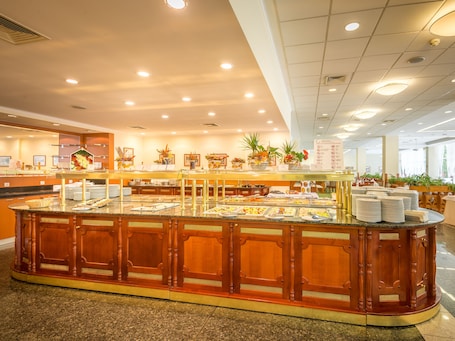 Restaurant. Ensana Sovata