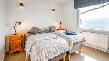 6 chambres, ameublement personnalisé, draps fournis