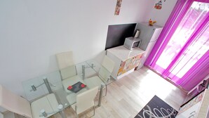 Unclassified image, 5 of 20, button - Newly Renovated Apartment in a Nice Neighborhood, Private Terrace, Bbq, Wifi (Zadar)