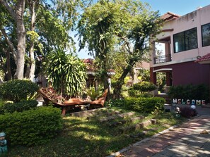 Vista frontal de la propiedad