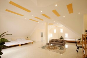 Family Suite - Calais Hotel Villa (Da Lat)
