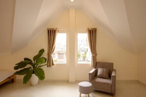 Deluxe Family | Free WiFi, bed sheets - Calais Hotel Villa (Da Lat)