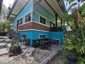 Studio, 3 Bedrooms | Desk, free WiFi, bed sheets - Ya Teng Homestay (Si Racha)
