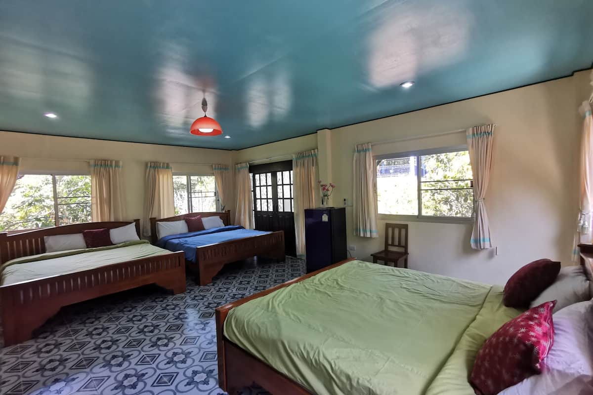 1 habitación, escritorio, wifi gratis y ropa de cama