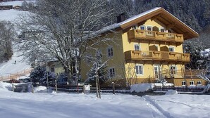 Exterior - Lovely Apartment in Brixen im Thale With Sauna (Brixen im Thale)