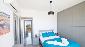 2 bedrooms, iron/ironing board, internet, bed sheets - Villa Prol25, Beautiful 2bdr Protaras Villa with Pool, Close to Fig Tree Bay (Protaras)