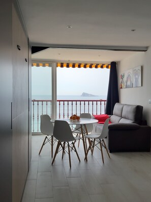 Dining - Apartamenta en Primera Línea de Benidorm (Benidorm)