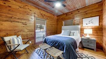 7 chambres, fer et planche à repasser, accès Internet, draps fournis