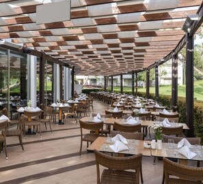 Outdoor dining - Kaya Side (Manavgat)