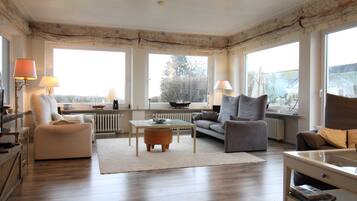 Fernseher, Kamin, Videospiele