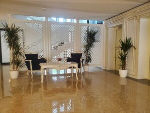 Reception - Hotel Terra (Neptun)