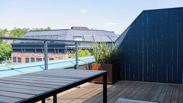 Standaard tweepersoonskamer, balkon | 1 slaapkamer, een bureau, een laptopwerkplek, gratis wifi