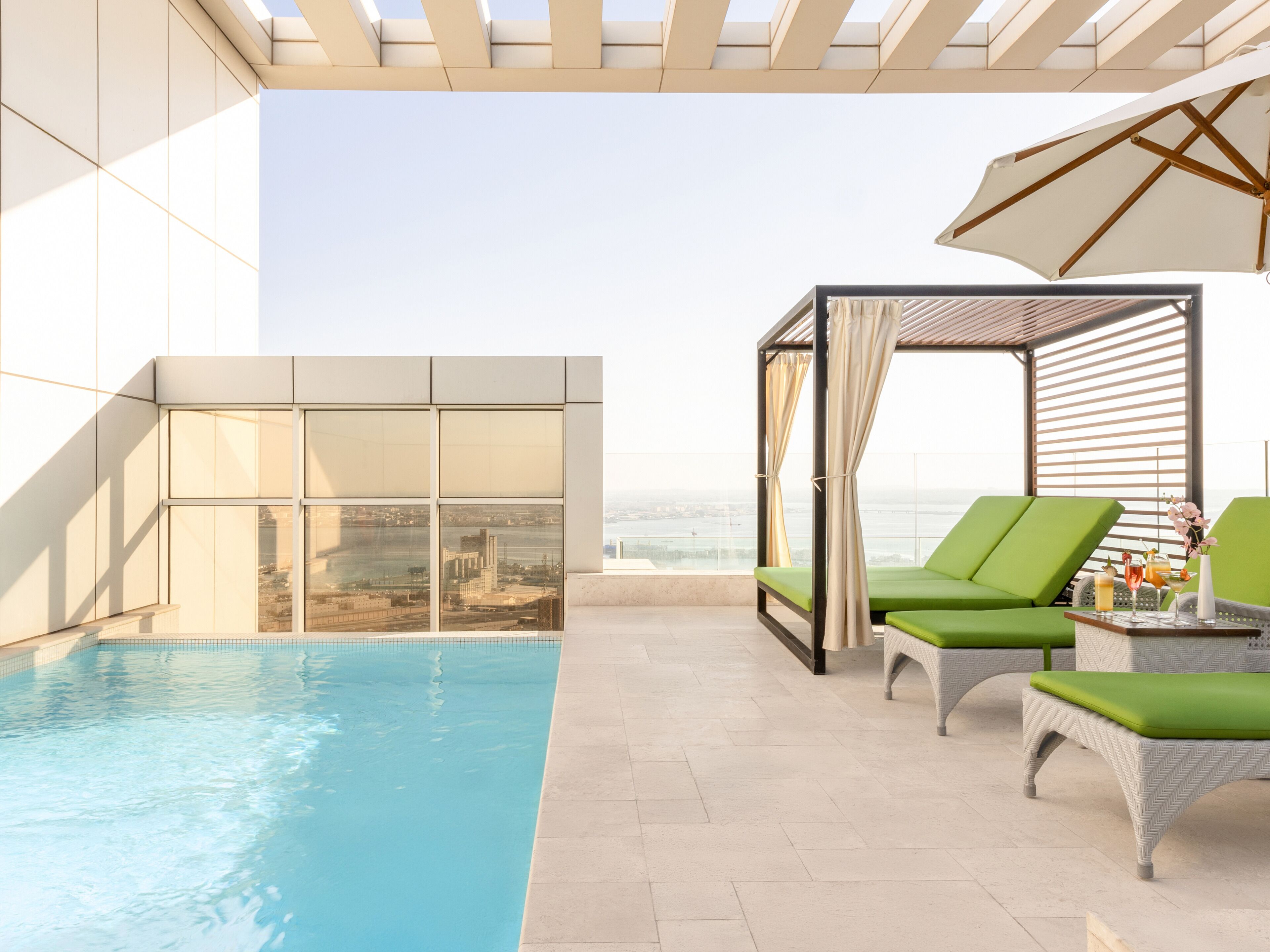 Sky Penthouse with Private Pool | Terrace/patio