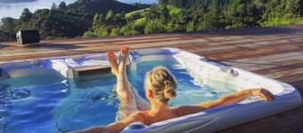 No.1 in far North Whangaroa Top Luxury- Cosy retreat "Kauri Hill Estate"  Lodge