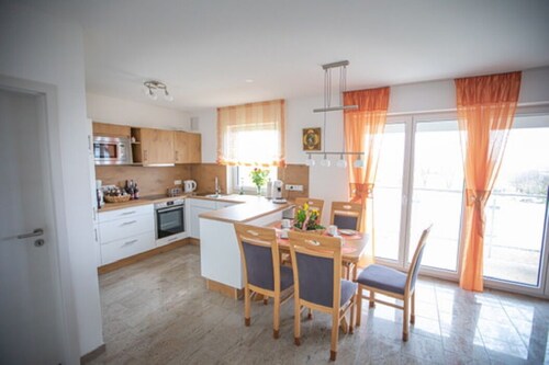 4****Sterne Spatzennest 86 sqm between Augsburg and Ulm quietly located new building