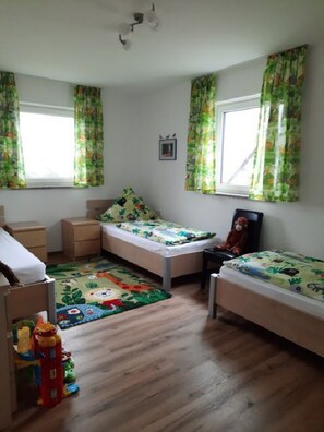 2 bedrooms, in-room safe, iron/ironing board, travel crib
