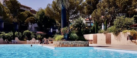 Utomhuspool