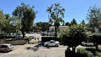 Enceinte de lâhĂ©bergement