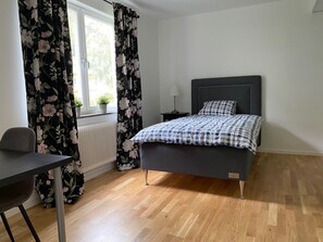 Apartemen Comfort | Tirai kedap cahaya, Wi-Fi gratis, dan seprai linen