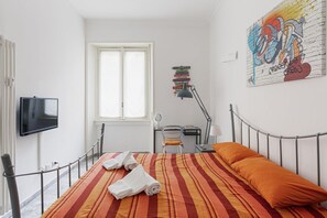 1 bedroom, iron/ironing board, free WiFi, bed sheets