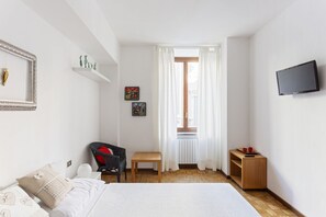 1 bedroom, iron/ironing board, bed sheets