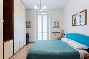 2 bedrooms, iron/ironing board, free WiFi, bed sheets - Your cozy home in Milan - Rovereto 6 (Milano)