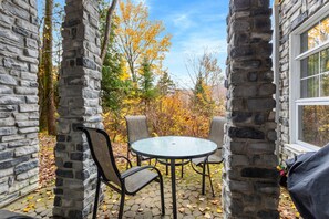 B72A8405 - Les Eaux - 2bdrs w/ Pool & Hot Tub near Village (Mont-Tremblant)