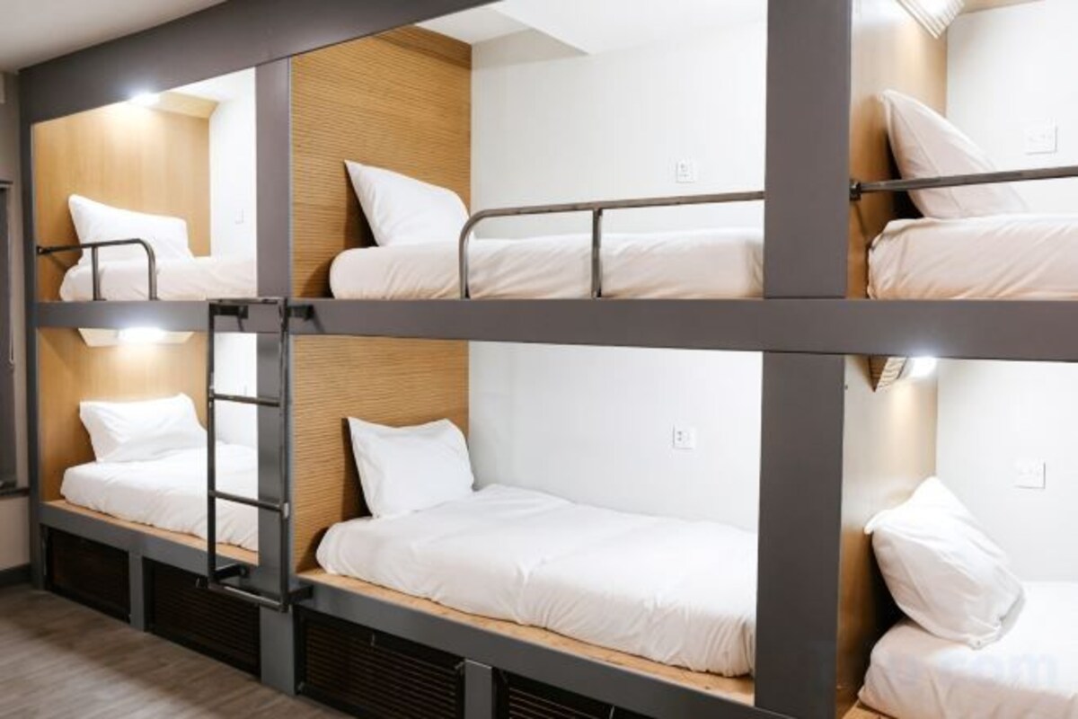 Soundproofing, WiFi (free)
