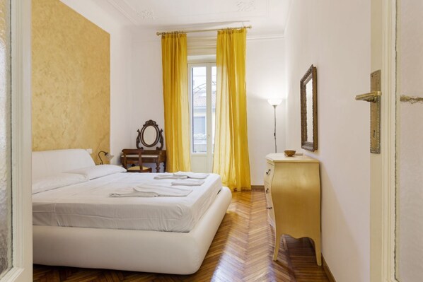 2 makuuhuonetta, silitysrauta/-lauta, ilmainen Wi-Fi, vuodevaatteet