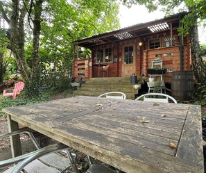 Cabin | Property grounds - Retro Lodge nr Dartoor With hot tub & opt Sauna (Newton Abbot)