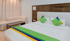 Desk, iron/ironing board, free WiFi, bed sheets
