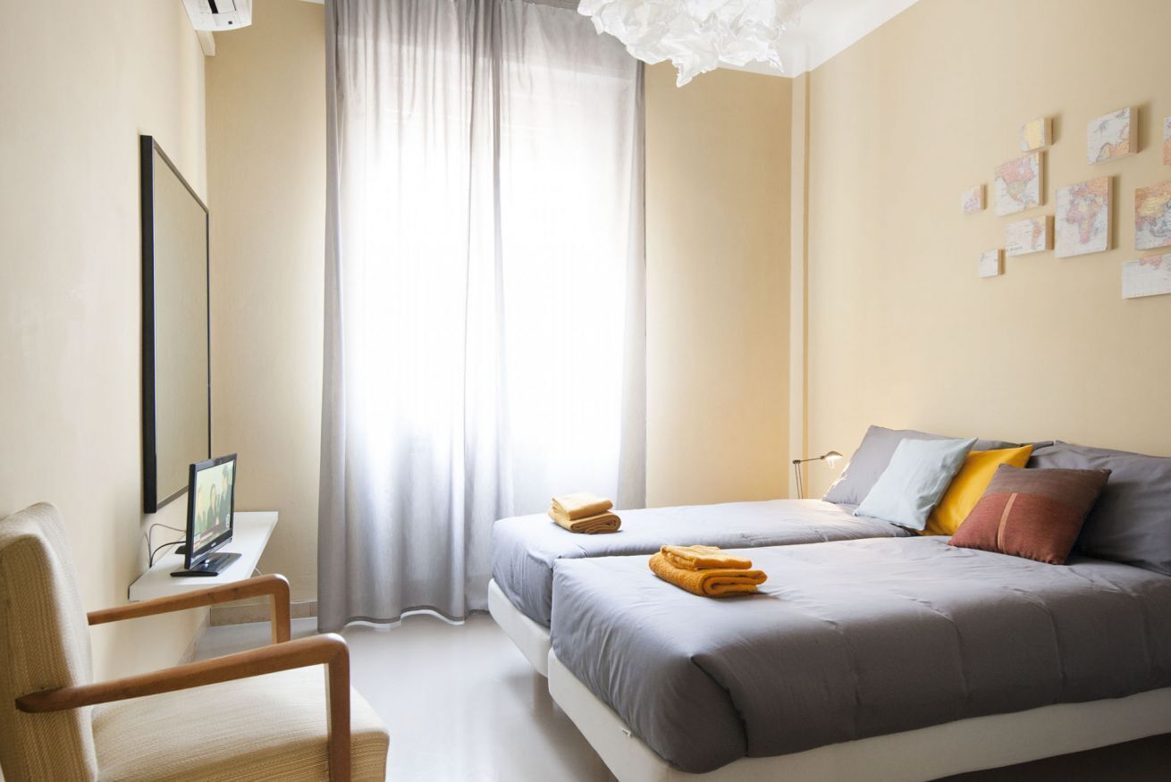 3 chambres, fer et planche à repasser, Wi-Fi, draps fournis