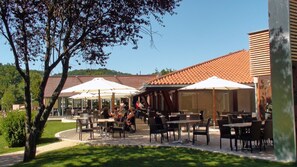 Restauration en plein air