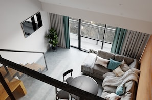 1 bedroom, in-room safe, iron/ironing board, free WiFi