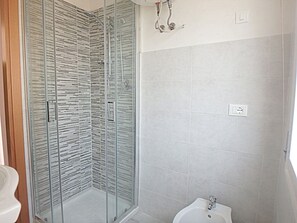 Dusche, Bidet