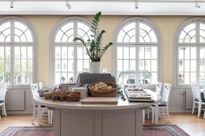 Hotel Bishops Arms Strangnas