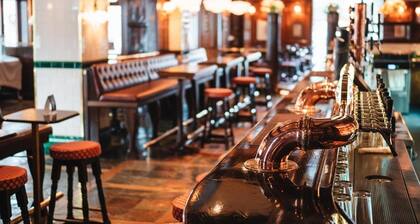 Hotel Bishops Arms Strangnas