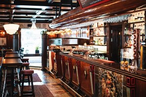 Bar (on property) - Hotel Bishops Arms Strangnas (Strängnäs)