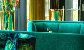 Sala de estar en el lobby