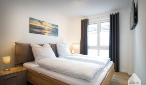 2 Schlafzimmer, Reisekinderbett, kostenloses WLAN, Bettwäsche