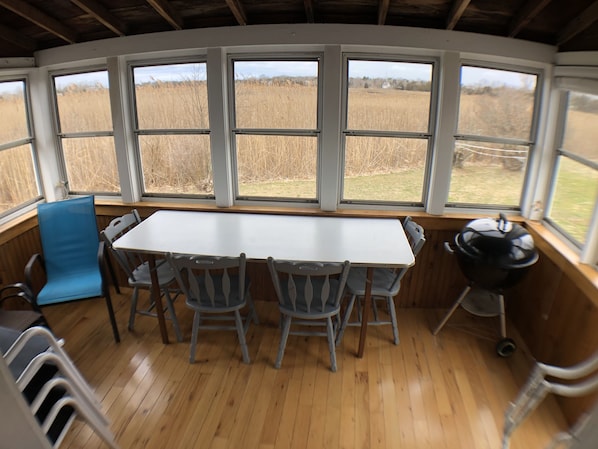 Dining - Cozy Cottage Near Rock Harbor (2223) (Orleans)