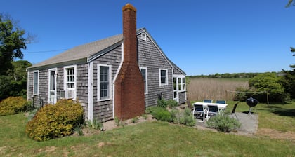 Cozy Cottage Near Rock Harbor (2223)