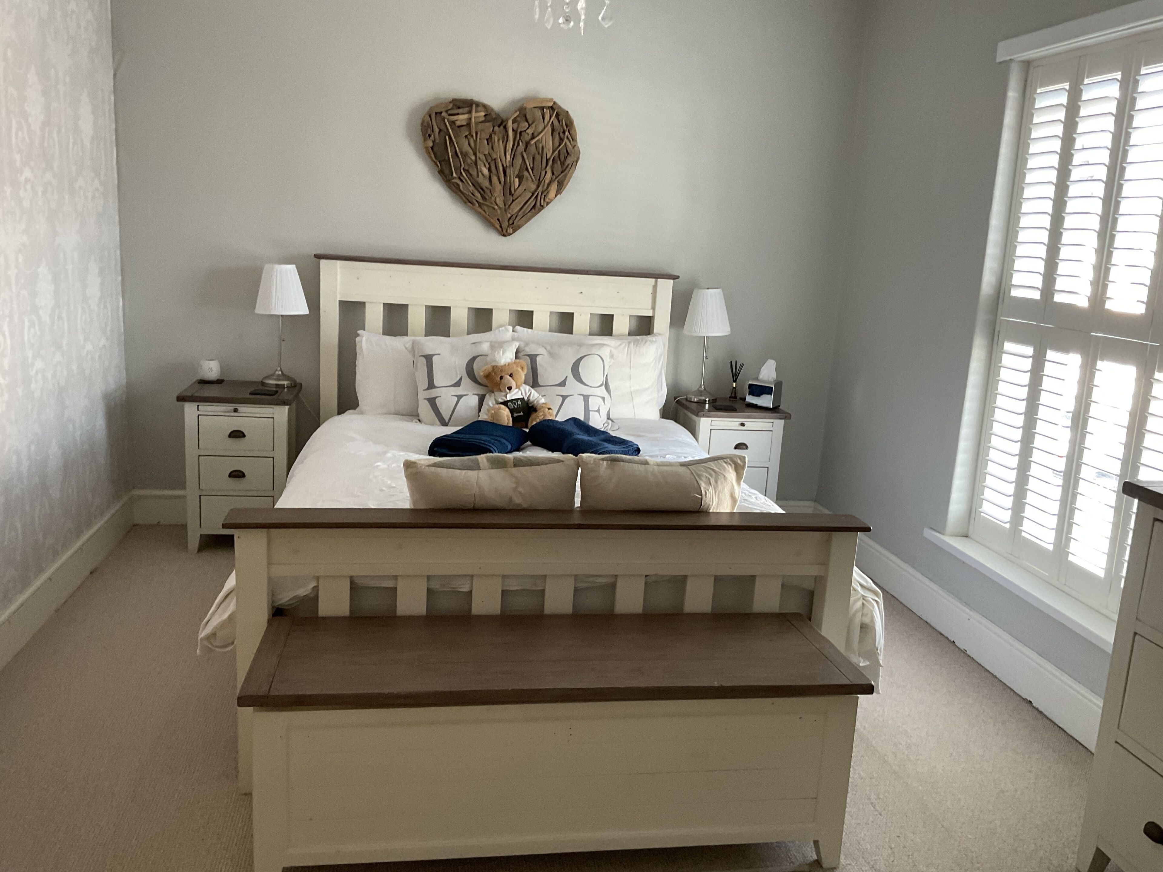 3 chambres, fer et planche à repasser, Wi-Fi gratuit, draps fournis