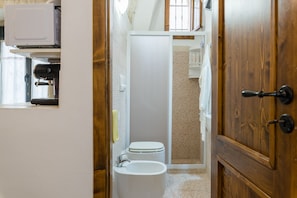 Apartment | Bathroom | Shower - Ostuneon 900 (Ostuni)